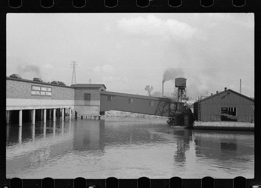Federal barge terminal, Dubuque, Iowa