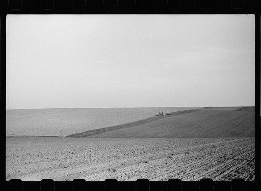 Untitled photo, possibly related to: Oiling planter preparatory to corn planting, Jasper County, Iowa
