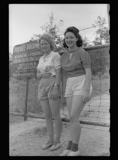 Ozark Mountains girls, Missouri