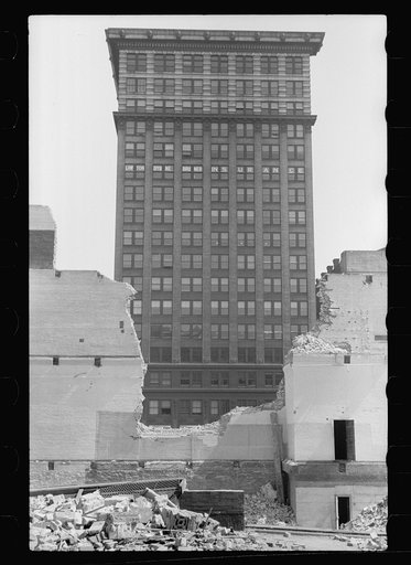 Razing old buildings, St. Louis, Missouri