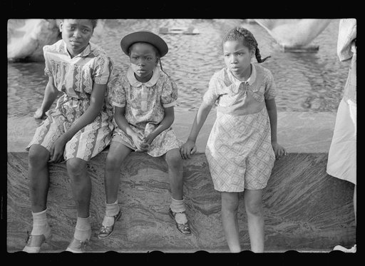 Untitled photo, possibly related to: Fountain in front of Union Station, St. Louis, Missouri