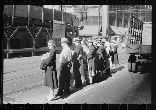 Waiting for streetcar, Chicago, Illinois
