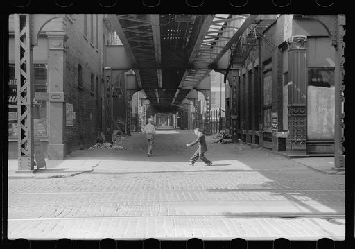 Alley, downtown Chicago, Illinois