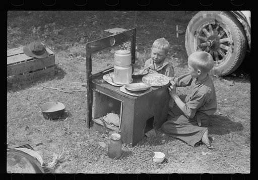 Untitled photo, possibly related to: Migrant children eating, Berrien County, Michigan