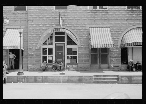 Street scene at Clarksville, Arkansas