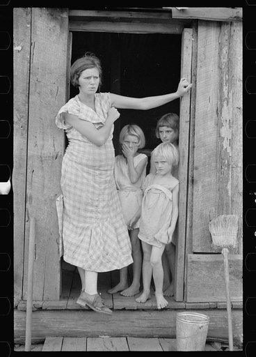 Wife and children of sharecropper in Washington County, Arkansas