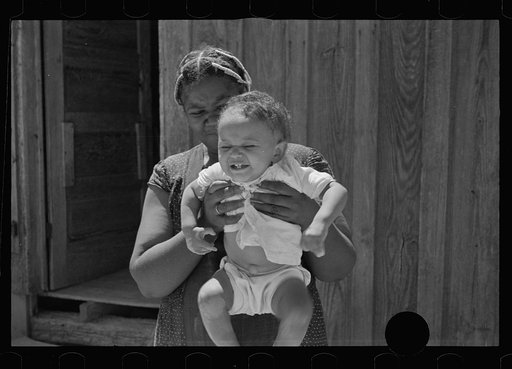 Untitled photo, possibly related to: Wife of Negro sharecropper, Tupelo, Mississippi