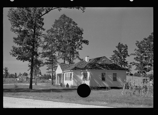 Untitled photo, possibly related to: House at Tupelo Homesteads, Mississippi