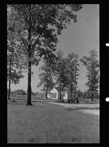 Untitled photo, possibly related to: House at Tupelo Homesteads, Mississippi