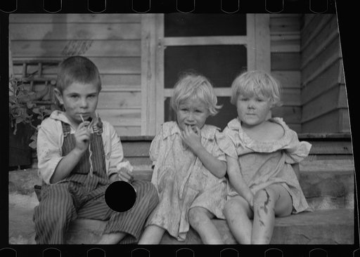 Untitled photo, possibly related to: Children of resettlement farmer, Skyline Farms, Alabama
