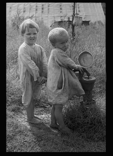 Children of sharecropper, North Carolina