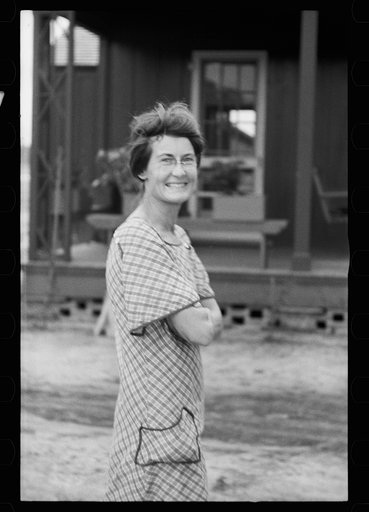 Untitled photo, possibly related to: Wife of resettled farmer, Pender County, North Carolina