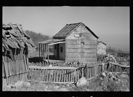 Barn on Corbin Hollow farm, Shenandoah National Park, Virginia