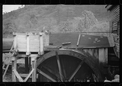 Waterwheel of mill, Nethers, Virginia