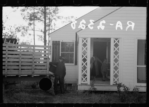 Untitled photo, possibly related to: W.R. Hubbard and family moving their household goods on Penderlea Farms, North Carolina