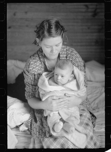 Mrs. Louis Lynch, tenant farmer's wife, tract no. 189, Johnston County, North Carolina