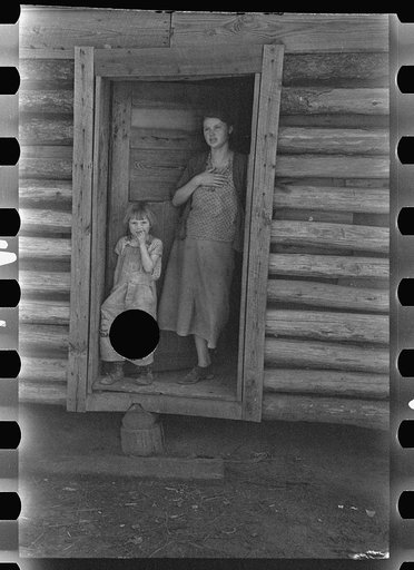Untitled photo, possibly related to: Wife and child of Alabama sharecropper, Walker County, Alabama