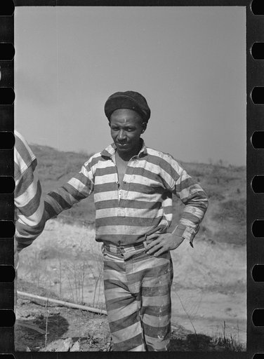 Untitled photo, possibly related to: Negro road gang, Jefferson County, Alabama