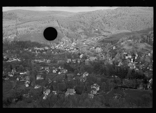 Untitled photo, possibly related to: Woodstock, Vermont