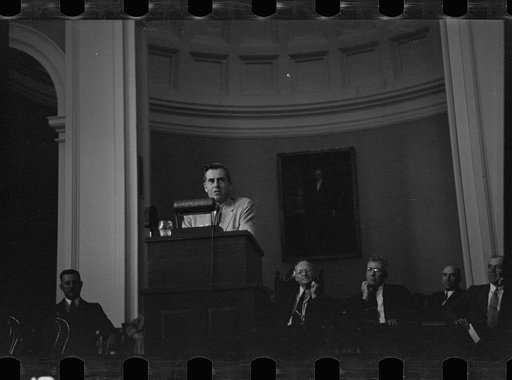 Secretary Wallace addressing a group of Vermont and New Hampshire farmers at Hanover, New Hampshire