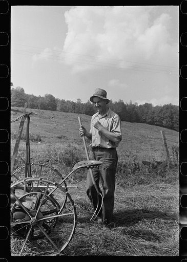 Untitled photo, possibly related to: Cutting hay, Windsor County, Vermont