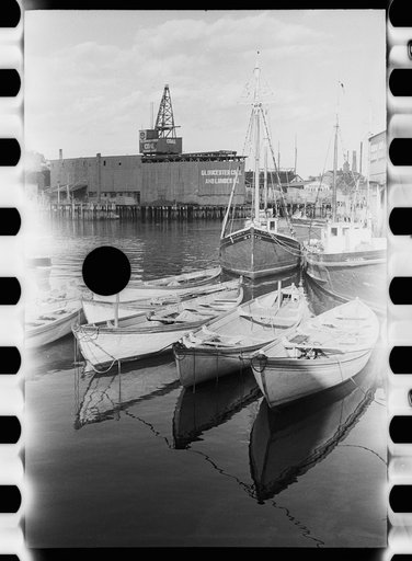 Untitled photo, possibly related to: Waterfront, Gloucester, Massachusetts