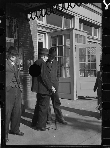 Untitled photo, possibly related to: Main street of Hagerstown on Saturday afternoon, Maryland
