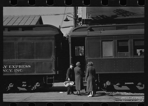 Untitled photo, possibly related to: Passengers arriving at railroad station, Hagerstown, Maryland