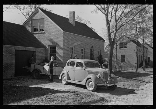 Untitled photo, possibly related to: Moving into Newport News Homesteads, Virginia