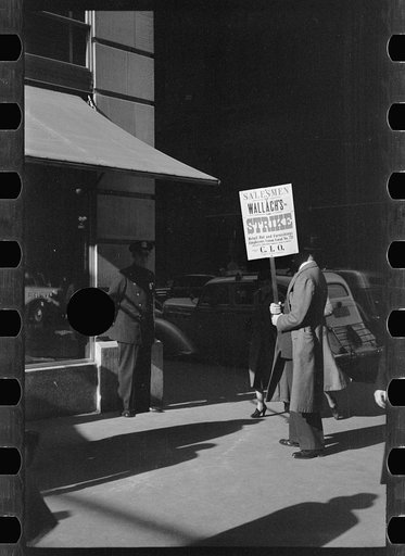 Untitled photo, possibly related to: Strike pickets, New York, New York