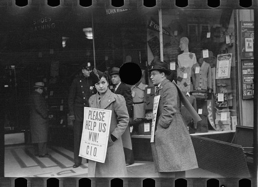 Untitled photo, possibly related to: Strike pickets, New York, New York