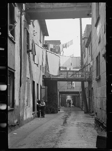 Sous-Le-Cap (Slum Alley), Québec, Canada