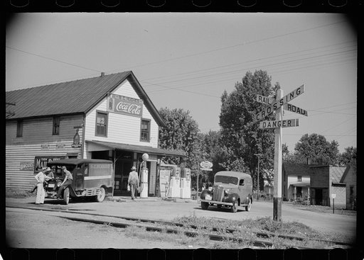 General store and railroad crossing, Atlanta, Ohio