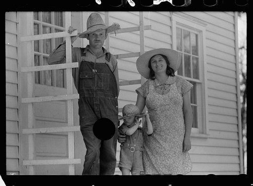Untitled photo, possibly related to: Homesteaders with family, Scioto Farms, Ohio
