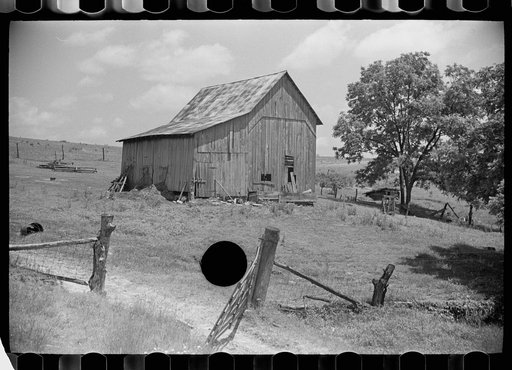 Untitled photo, possibly related to: Barn on former farm of Wabash Farm settler, Martin County, Indiana