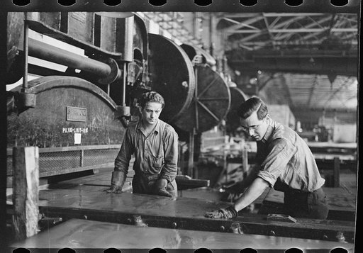 Cutting sheet steel to size, Pittsburgh, Pennsylvania