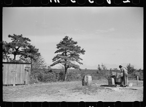 Washing and toilet facilities for cranberry pickers, Burlington County, New Jersey