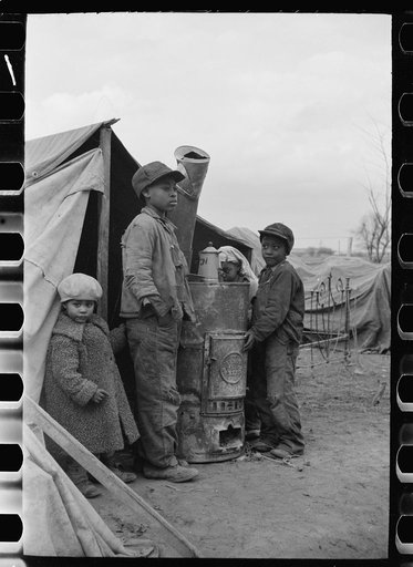 Untitled photo, possibly related to: Evicted sharecroppers along Highway 60, New Madrid County, Missouri