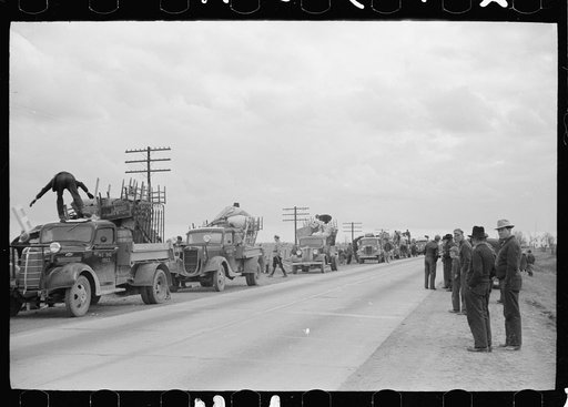 Untitled photo, possibly related to: State highway officials moving sharecroppers away from roadside to area between levee and Mississippi River, New Madrid County, Missouri