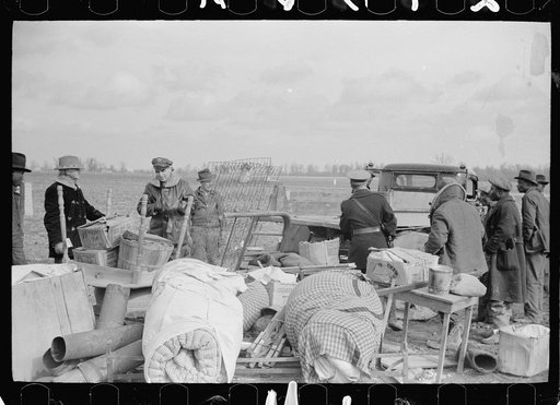 Untitled photo, possibly related to: State highway officials moving sharecroppers away from roadside to area between the levee and the Mississippi River, New Madrid County, Missouri