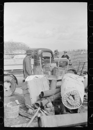Untitled photo, possibly related to: State highway officials moving sharecroppers away from roadside to area between the levee and the Mississippi River, New Madrid County, Missouri