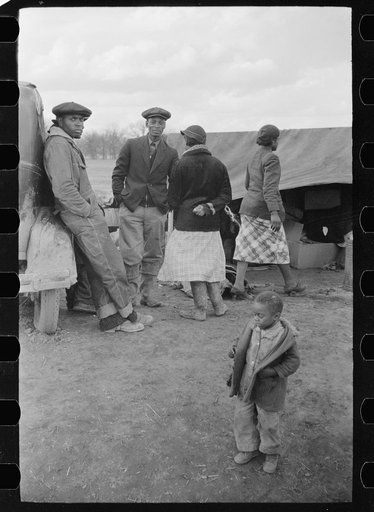 Untitled photo, possibly related to: Evicted sharecroppers along Highway 60, New Madrid County, Missouri