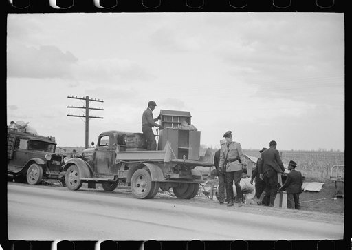 Untitled photo, possibly related to: State highway officials moving sharecroppers away from roadside to area between the levee and the Mississippi River, New Madrid County, Missouri