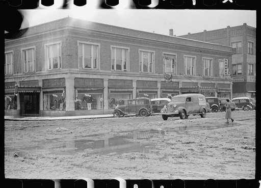 Untitled photo, possibly related to: Main street, Herrin, Illinois