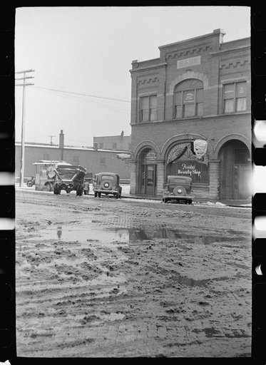 Untitled photo, possibly related to: Main street, Herrin, Illinois