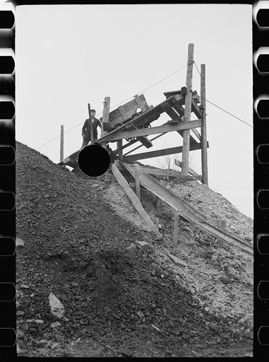 Untitled photo, possibly related to: Primitive gopher hole with minimum equipment, Williamson County, Illinois