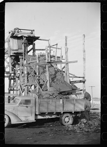 Untitled photo, possibly related to: Gopher hole showing tipple and screen, Williamson County, Illinois