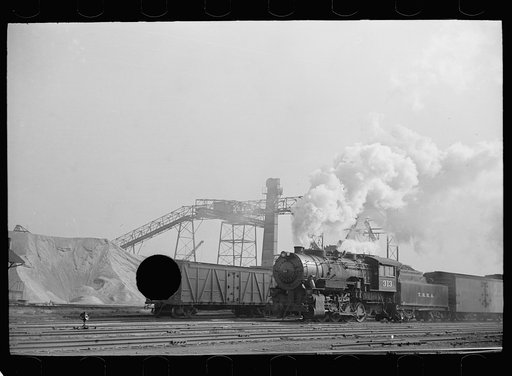 Untitled photo, possibly related to: Railroad yards along riverfront, St. Louis, Missouri