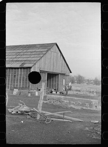 Untitled photo, possibly related to: Barn in which unemployed miner lives, Herrin, Illinois