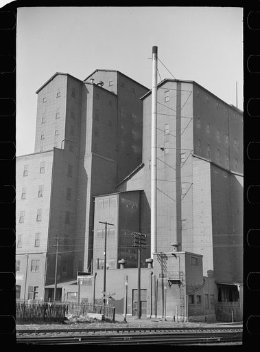 Grain elevator on riverfront, Saint Louis, Missouri